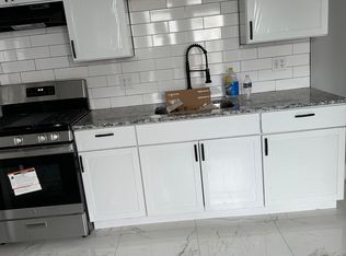 216 Raymond St, Reading, PA 19605