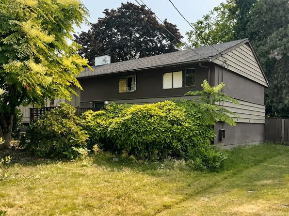 1324 Willow Way, Coquitlam, BC V3J 5M3