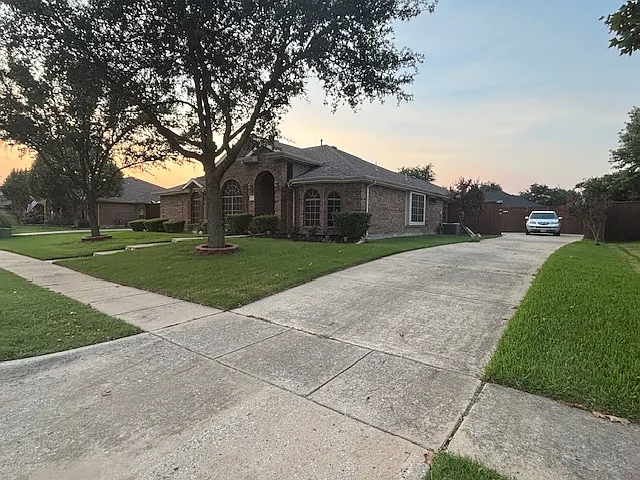 321 Roy Rogers Ln — Photo 2