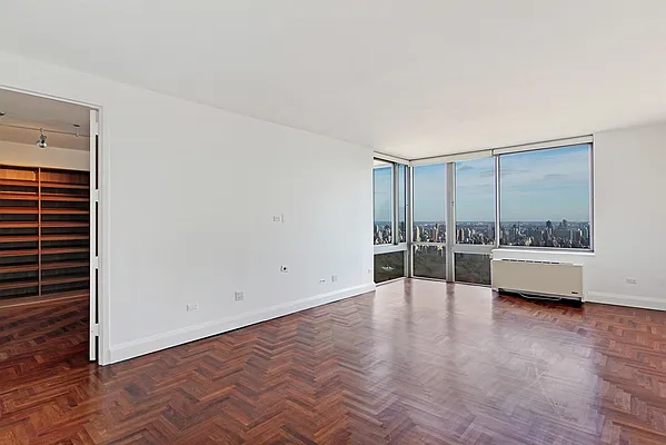 Rented by Corcoran | media 6