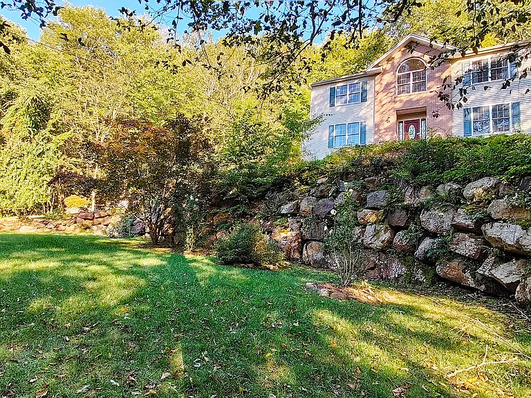 281 Kinnelon Rd — Photo 42