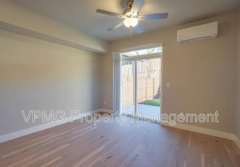 2331 E Otter Loop #A — Photo 6
