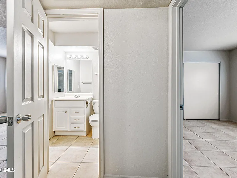 1560 W Sahuaro Dr #1 — Photo 6