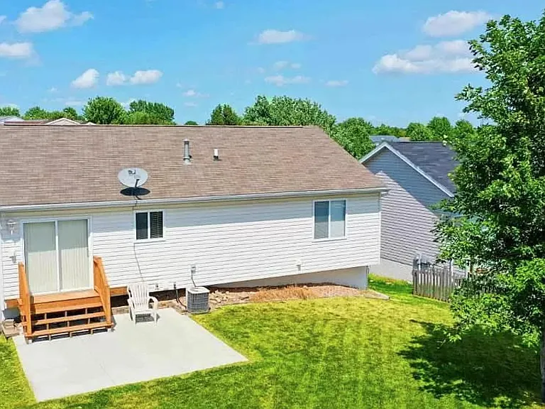 16619 Patrick Ave — Photo 9