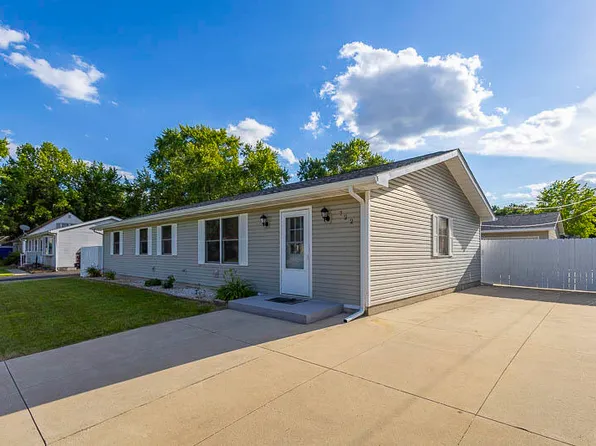 722 Capitol Rd, Valparaiso, IN 46385