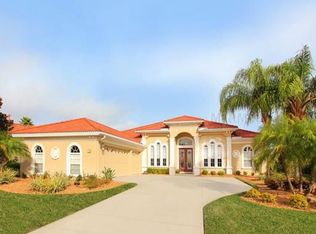 7047 Twin Hills Ter, Lakewood Ranch, FL 34202