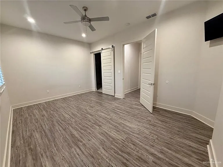 3403 Lago Washington — Photo 8