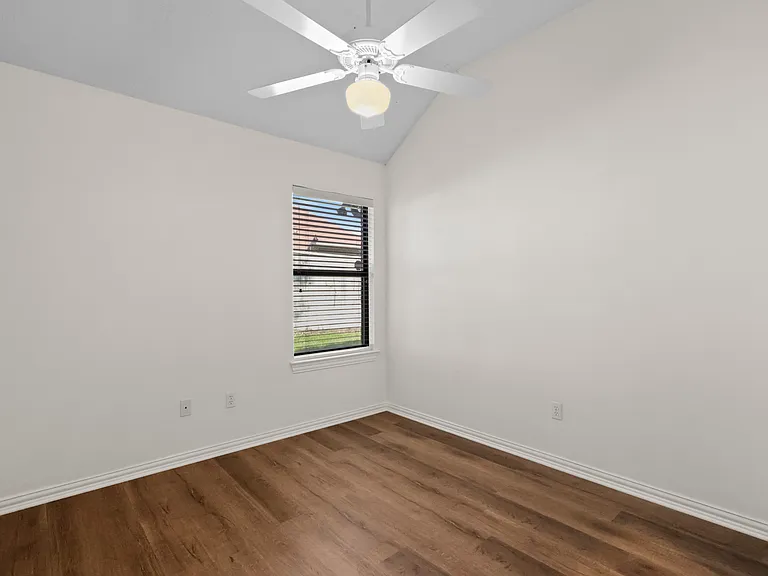 4820 Ashworth Ct — Photo 27