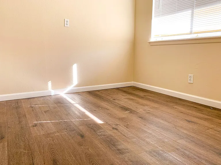 Apartment Homes in a Beautiful Community — Photo 10