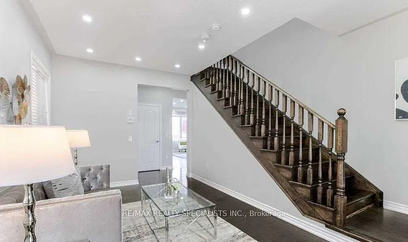 3 bed, $3,200 — Photo 4