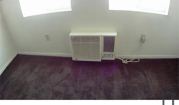 1185 N Alexandria Ave — Photo 3