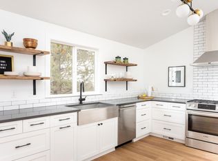 1731 NW Rimrock Rd, Bend, OR 97703