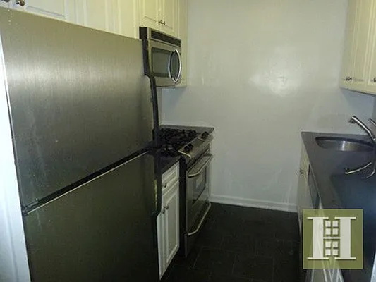 Rented by Halstead Real Estate | media 6