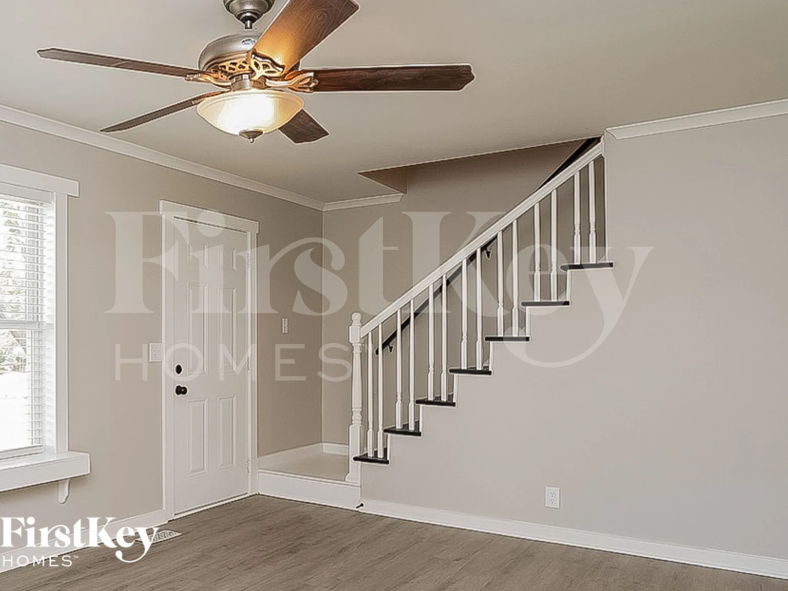 3 bed, 2.0 bath, 1512 sqft, $1,955 — Photo 2