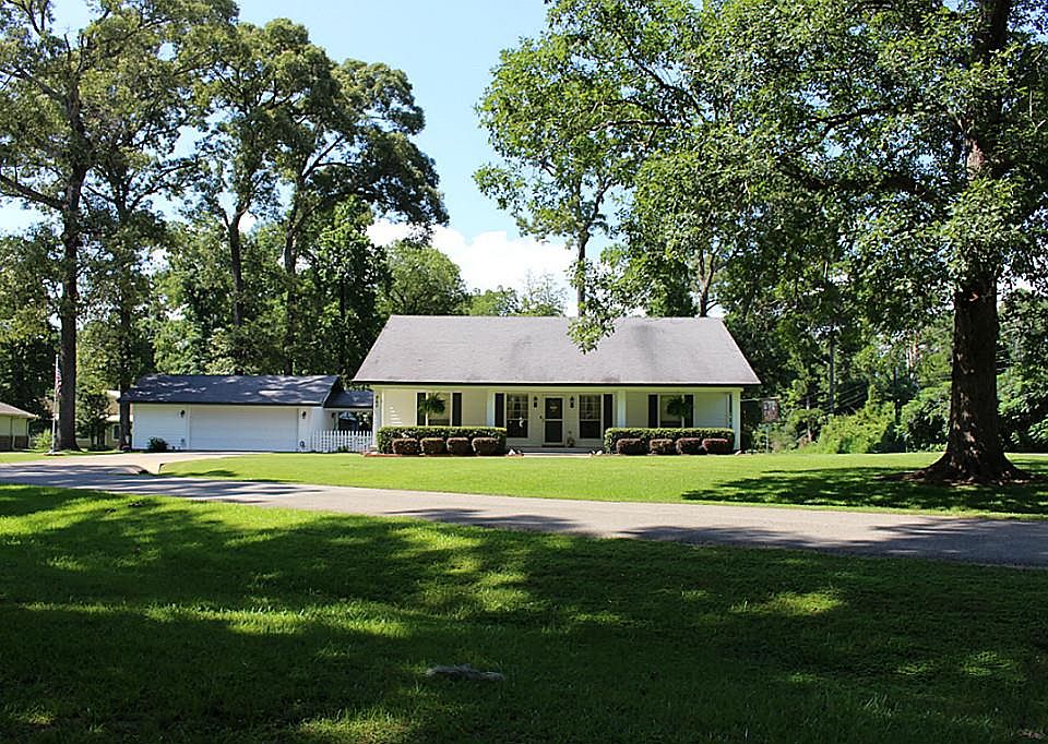 1st image of 463 Shorthorn Dr
