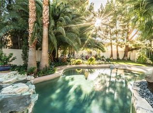 9725 Craighead Ln, Las Vegas, NV 89117