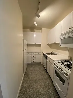 Rented by Royal Operation System | media 15