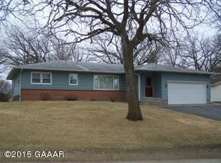 1105 Ridgeway Dr SW, Alexandria, MN 56308