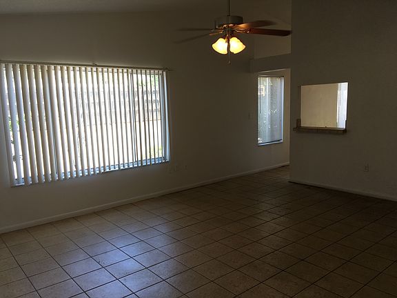 Living Rm