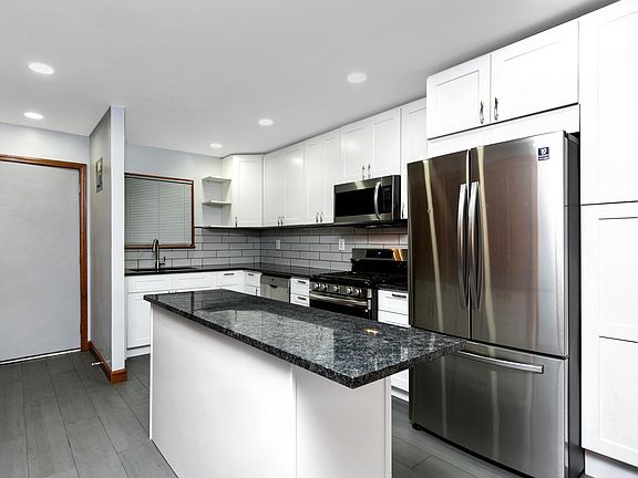 5th image of 437 Palisade Ave APT K1