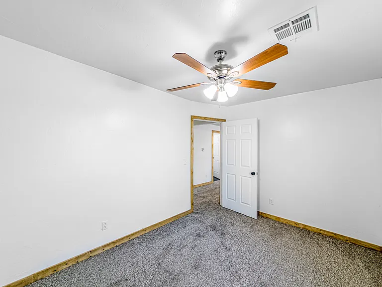 412 N Ripley Rd — Photo 15