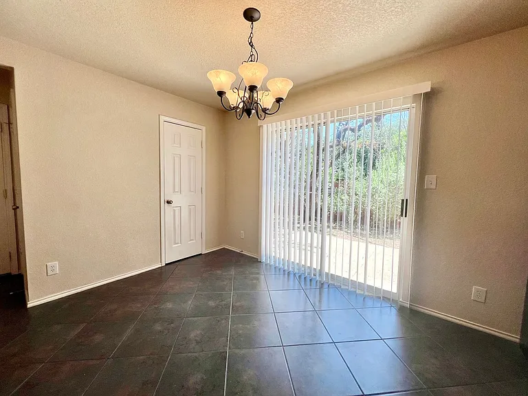 110 Jetlyn Dr — Photo 13