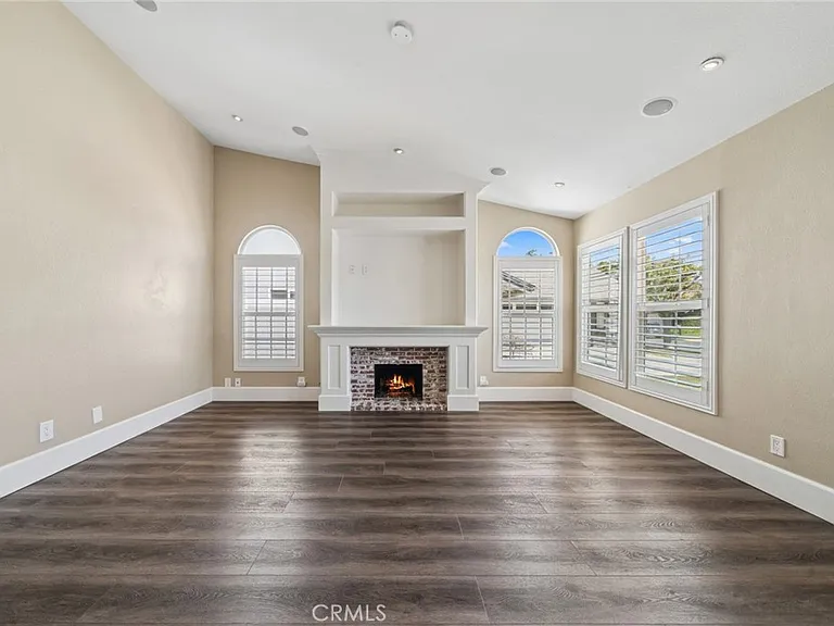253 N Paseo De Juan — Photo 5