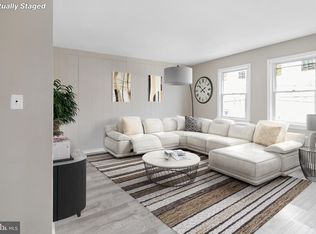 5433 C St SE, Washington, DC 20019