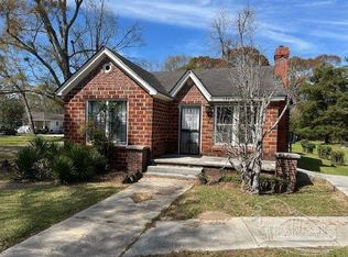 135 Carver Ave, Atmore, AL 36502