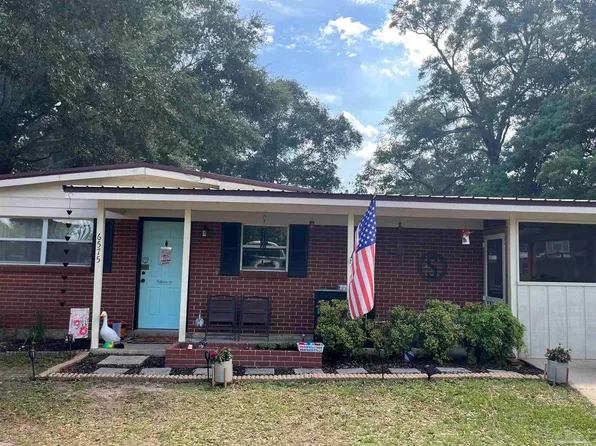 6575 Julia Dr, Milton, FL 32570