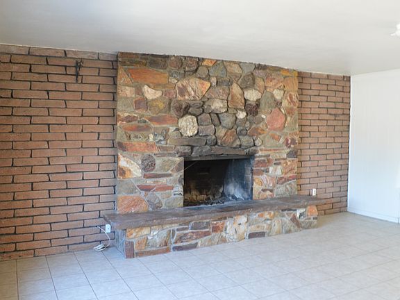 3rd image of 15035 N 27th Dr