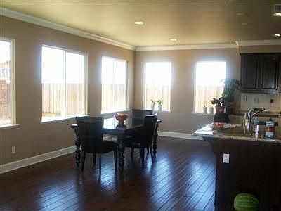 3rd image of 966 Browning Ln