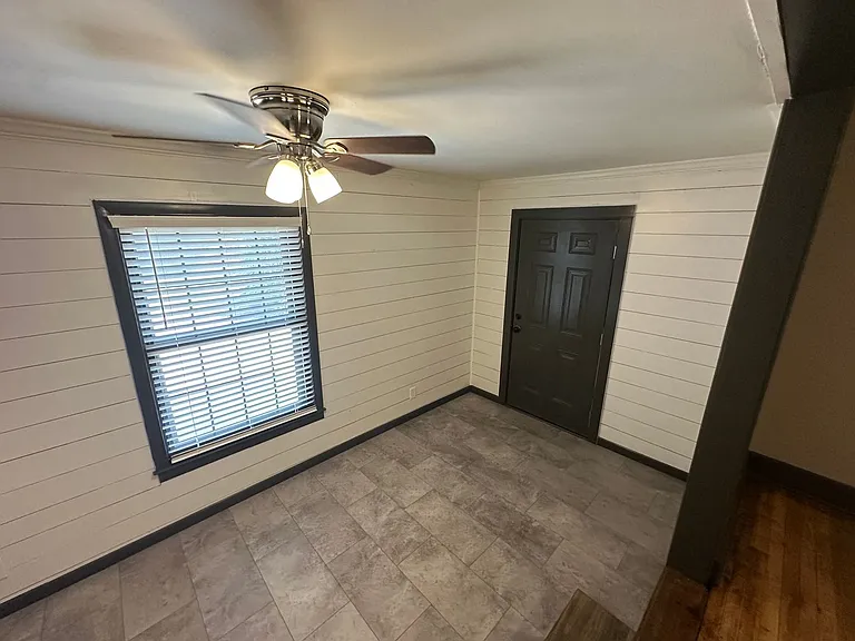 408 Spence Ln — Photo 20