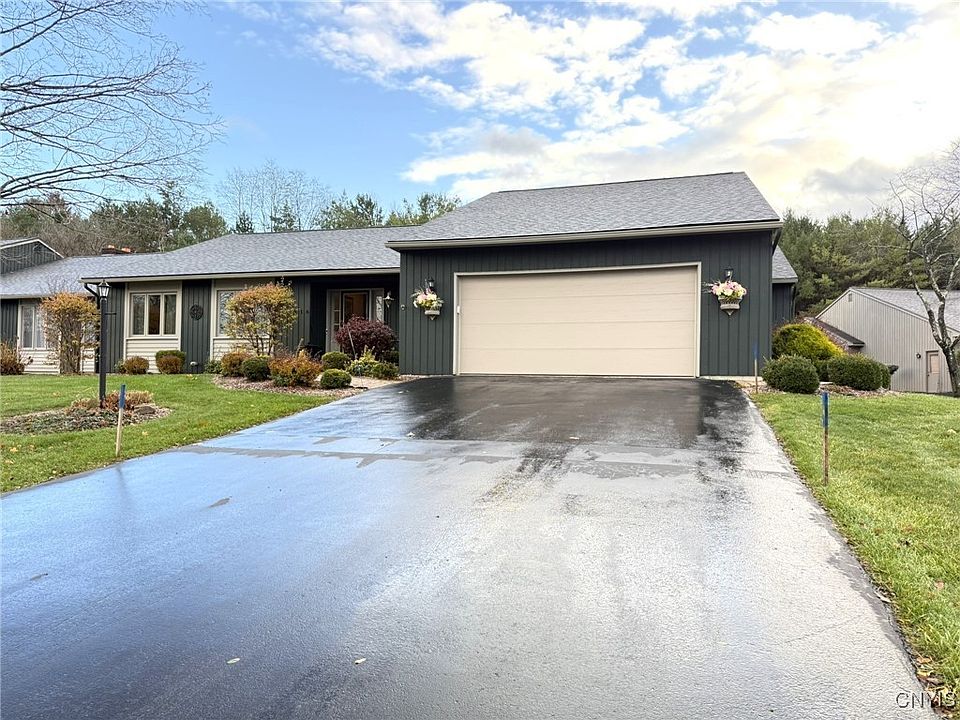 1st image of 116 Spyglass Ln