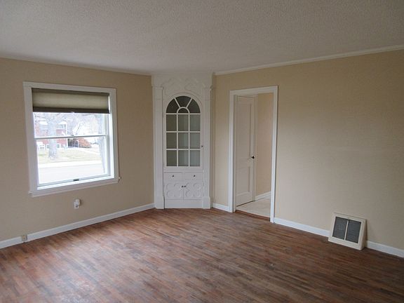 2nd image of 2324 5th Ave N