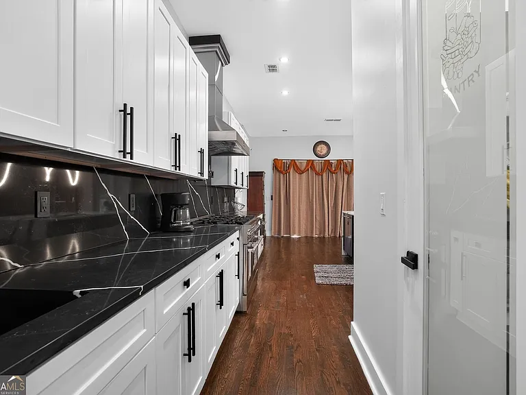 2877 Alexa Ave SE — Photo 7