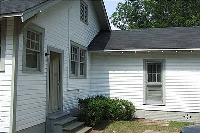 4th image of 1933 Winona Ave