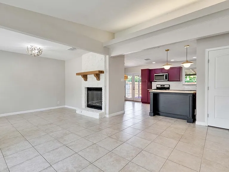 7107 Cherry Meadow Dr — Photo 21