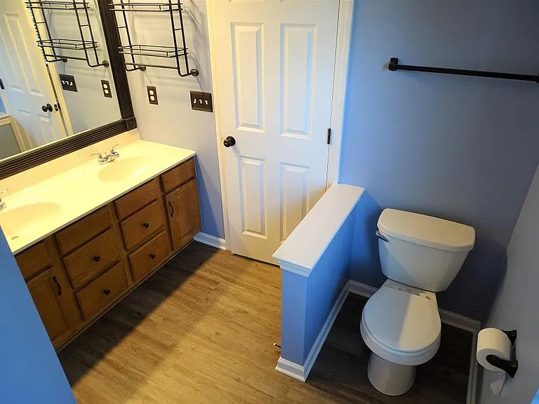 56 N Village Cir — Photo 20