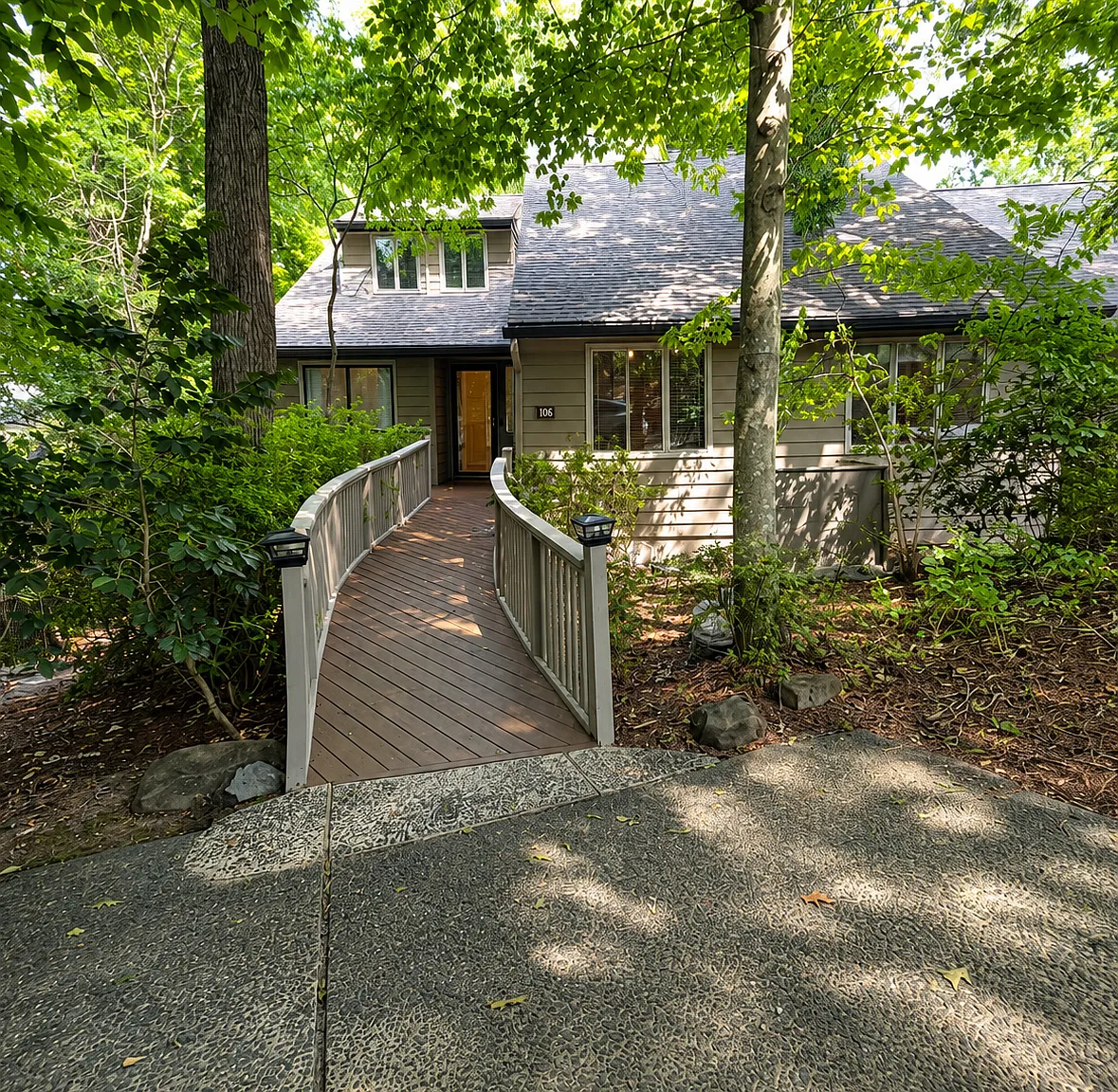 106 Montrose Drive - 1 — Photo 1