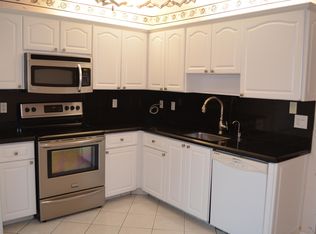 15741 Bottlebrush Cir, Delray Beach, FL 33484