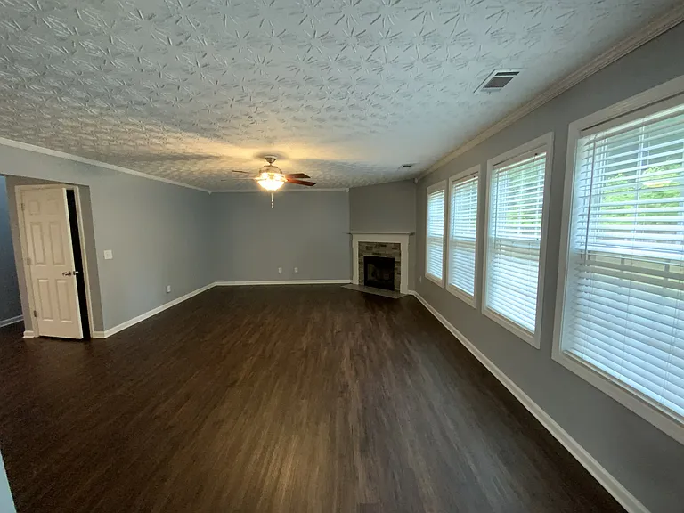 69 Jameston Dr — Photo 8