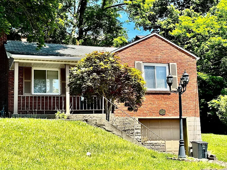 3325 Shadyway Dr — Photo 1