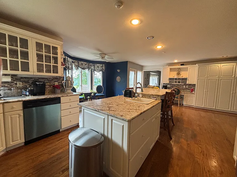 7 William Ct — Photo 11