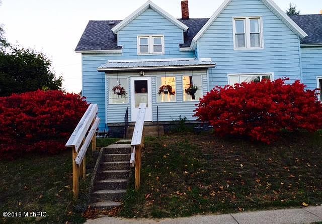 1st image of 724 E Danaher St