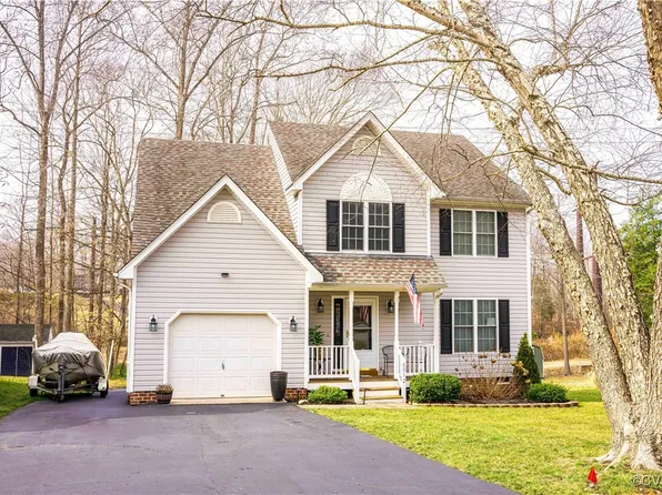 6012 Cameron Bridge Dr, Midlothian, VA 23112