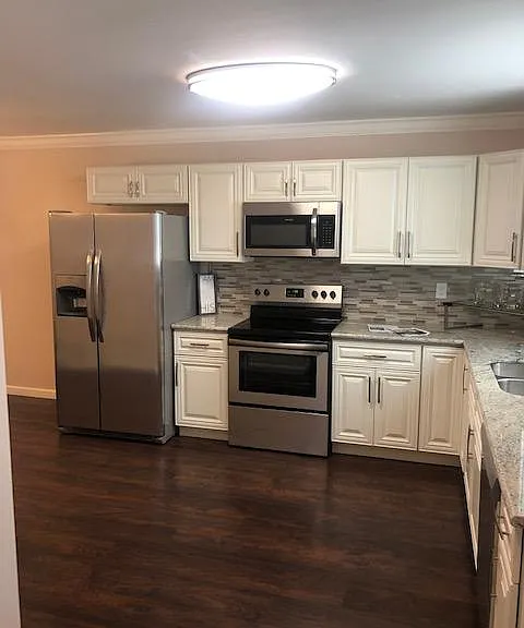 1335 Mayfair Hill Dr — Photo 2