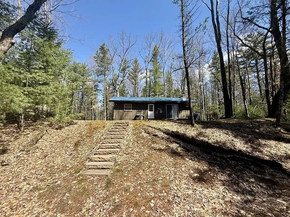 4047 E Creek Wood Dr, Chase, MI 49623