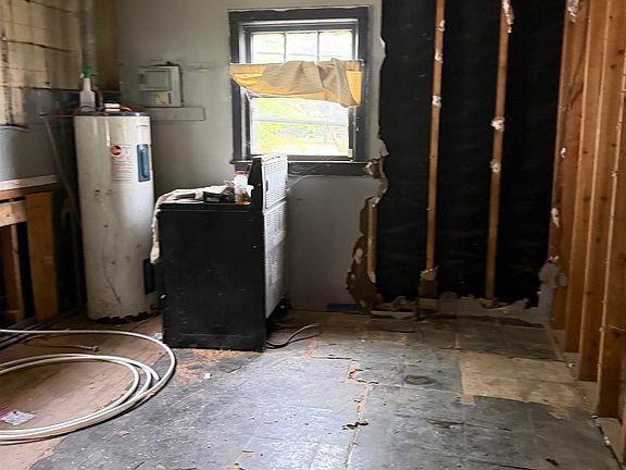 4th image of 1314 Robinson Ave