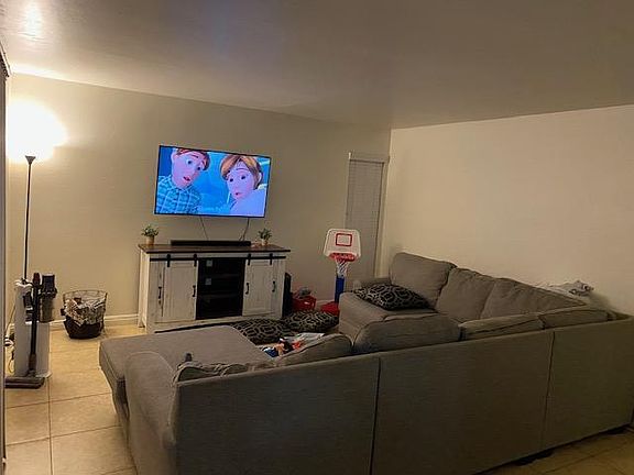 4th image of 1817 E Grand Ave Unit 67